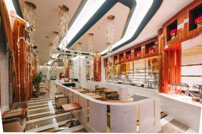 Открыть ресторан с нуля с кухонным оборудованием Profitex. Казино «Sochi Casino & Resort», Сочи. На фото интерьер зала ресторана «Баффет». Открыть ресторан с нуля с кухонным оборудованием Profitex. Казино «Sochi Casino & Resort», Сочи. На фото интерьер зала ресторана "Баффет".
