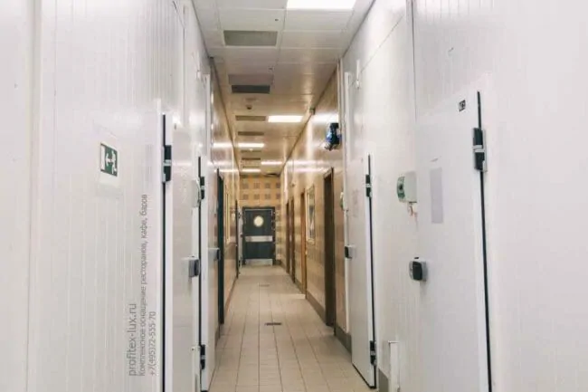 Холодильные и морозильные камеры для профессиональной кухни ресторанов и кафе. Казино «Sochi Casino & Resort», Сочи. На фото холодильные и морозильные камеры, оснащенные оборудованием Profitex. Холодильные и морозильные камеры для профессиональной кухни ресторанов и кафе. Казино «Sochi Casino & Resort», Сочи. На фото холодильные и морозильные камеры, оснащенные оборудованием Profitex.