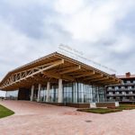Профессиональное оборудование для бара и ресторана от Profitex. Отель "Азимут Переславль", Переславль-Залесский. На фото центральный вход в отель.