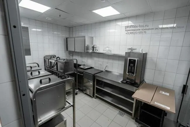 Ресторанное оборудование ведущих мировых брендов для HoReCa. Отель "Азимут Переславль", Переславль-Залесский. На фото помещение для обслуживания номеров Room-service с оборудованием Sirman, Animo, Astoria, BarLine, Элид, Menumaster, Neumarker, McAlpine, Klarco, HiCold, Polair, Forcar.