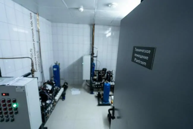 Профессиональное оборудование для ресторана, бара и кафе от Profitex. Отель "Азимут Переславль", Переславль-Залесский. На фото техническое помещение цокольного этажа.