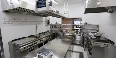 Все виды кухонного оборудования для ресторанов, баров, кафе. Отель Ibis Вокзал, Украина, Киев. На фото тепловое и холодильное оборудование MODULAR Италия.