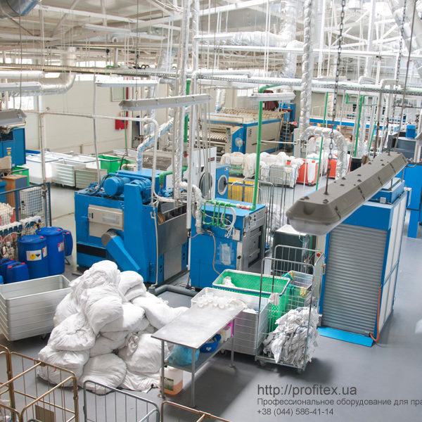 Прачечное оборудование JENSEN от PROFITEX. «Стиросервис», промышленный прачечный комплекс, Одесса. На фото распрямляющие машины JENSEN, гладильные катки JENSEN, туннельная стиральная машина JENSEN.